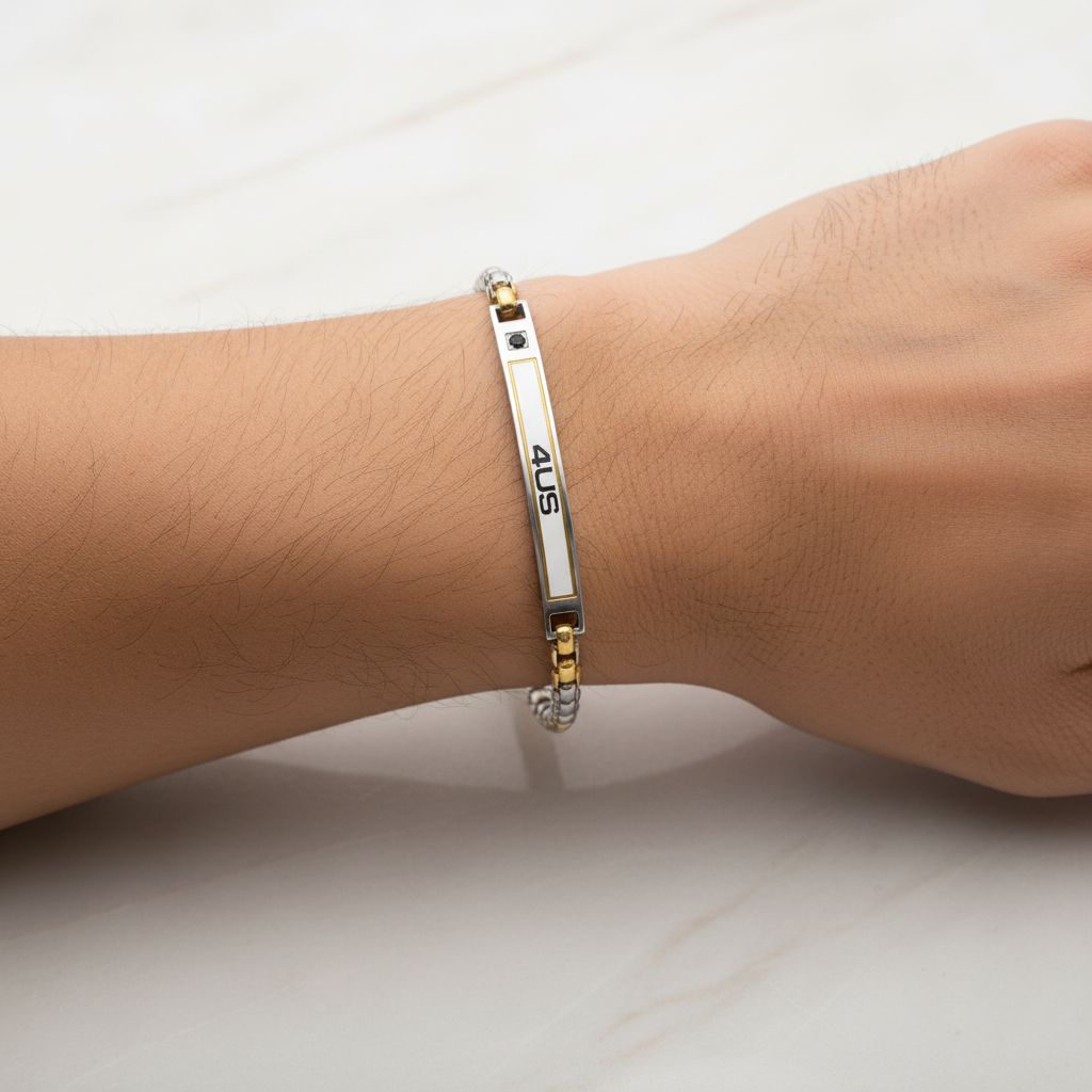 Bracciale Uomo in Acciaio, Acciaio Dorato e Zirconi Neri - 4US