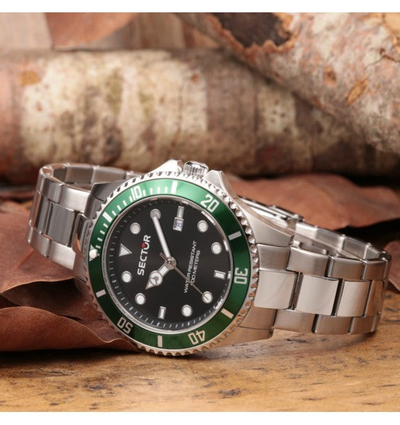 Orologio Uomo SECTOR 230 Solo Tempo in Acciaio con Quadrante Nero e Ghiera Verde