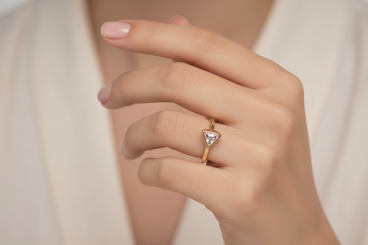 Anello Donna MORELLATO Trilliant in Acciaio Dorato