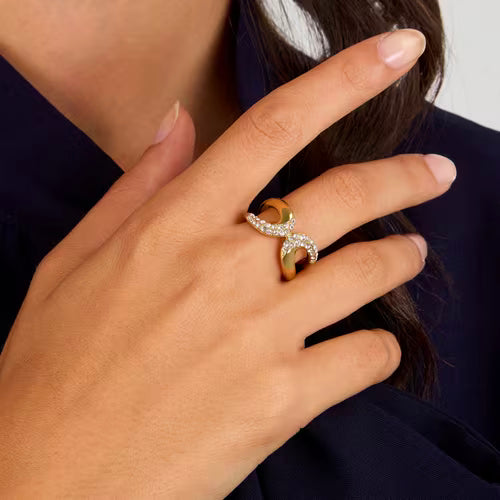 Anello Donna MORELLATO Design in Acciaio Dorato con Cristalli